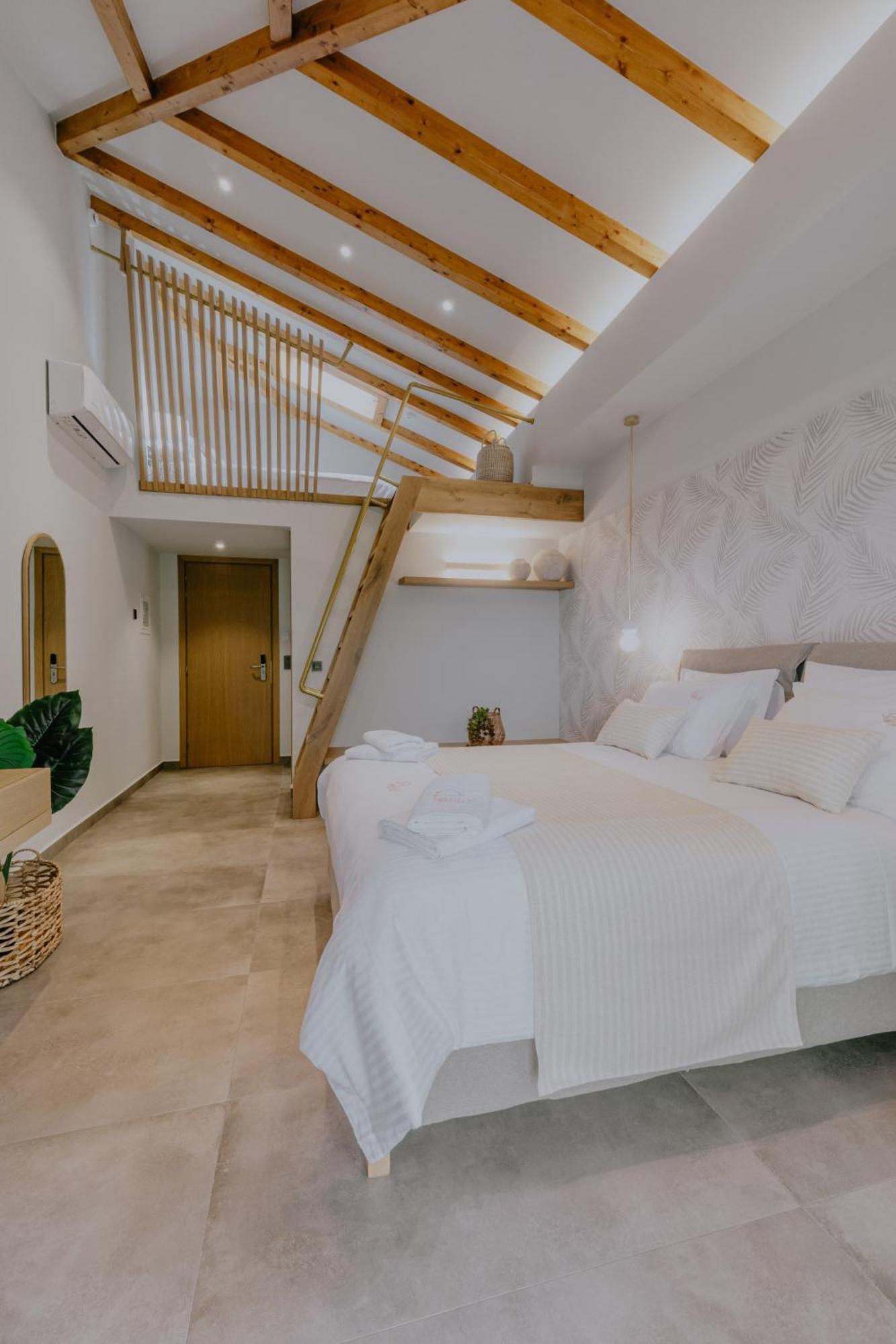 Fildisi Luxury Suites 纳夫普利翁 外观 照片